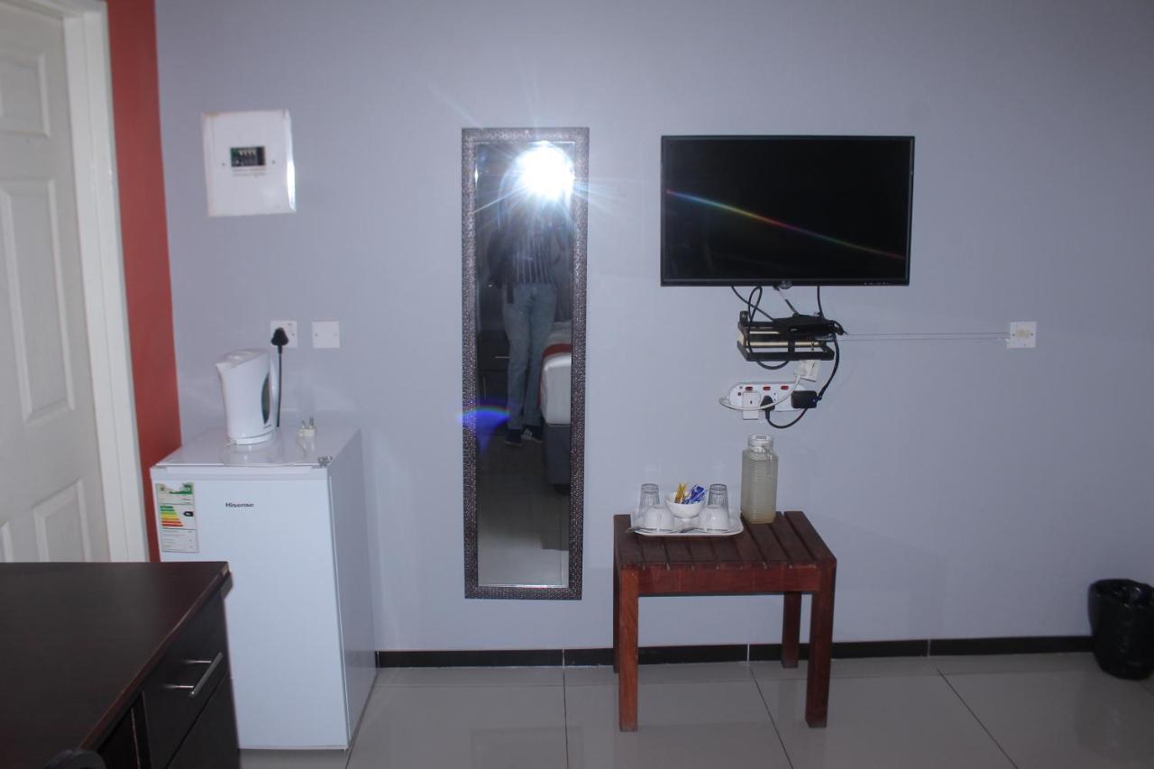 Global Guest House Kasane Exterior photo