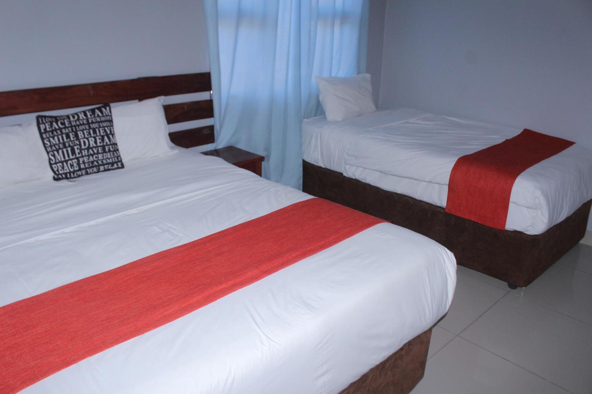 Global Guest House Kasane Exterior photo